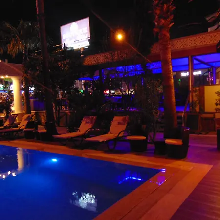 Boutique Nergiz Otel 3*